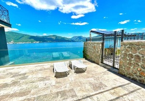 Beachfront Villa Krasici in Tivat