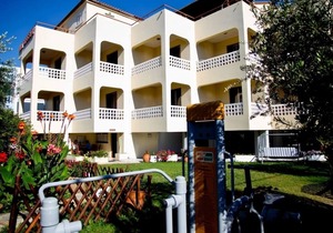 Drossia # 8 - One Bedroom Apartment, Sleeps 4 in East Mani