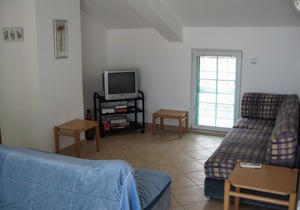 Spacious apartment on the Budva Riviera, 350 metres from a beautiful beach in Rafailovici