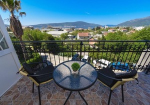 Studio with balcony in Tivat