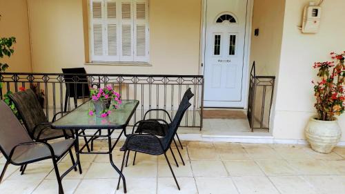 Patras Apartment | Ευρύχωρο σπίτι στην Πάτρα