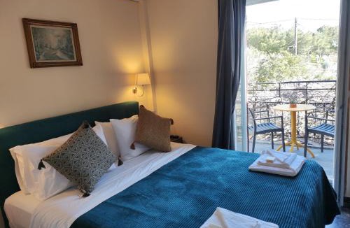 Mithimna Hotel | Ιρις