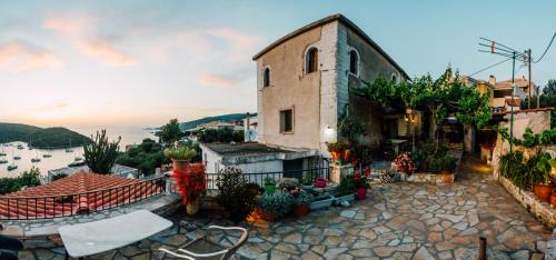 Sivota House | ΙΩ παραδοσιακή κατοικία στα Σύβοτα