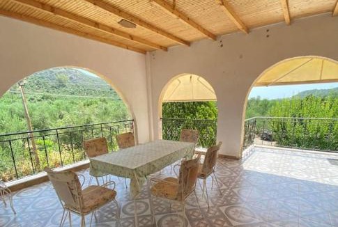 Karvelas House | Σπίτι Σε Ελαιώνα