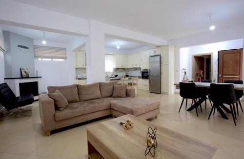 Gefira Mpania House | Το σπίτι της Άρτεμης