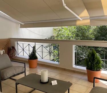 Larissa Apartment | Υπέροχο διαμέρισμα με πάρκινγκ