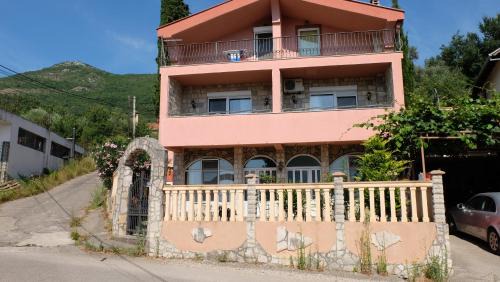 Burtaisi Apartment | Апартаменты Jasmine