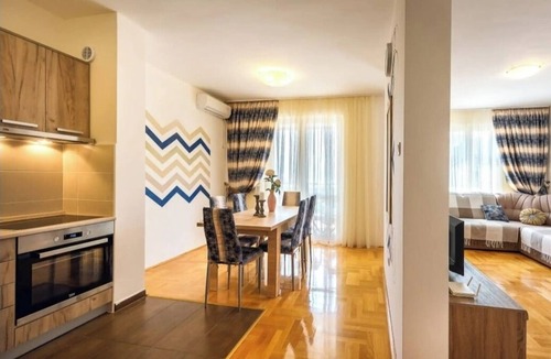 Boreti Apartment | Уютная квартира на тихой улице в пешей доступности к морю магазинам и аквапарку