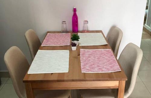 Massouri Apartment | 1 Bed - Sleeps 2 - Private Balcony - Free Parking