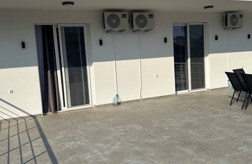 Gjerana Apartment | 1 bedroom apartment with large balcony - Apartments Subashi room 306