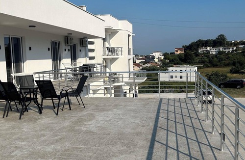 Gjerana Apartment | 1 bedroom apartment with large balcony - Apartments Subashi room 306