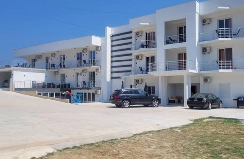 Gjerana Apartment | 1 bedroom studio apartment with balcony - Apartments Subashi room 206