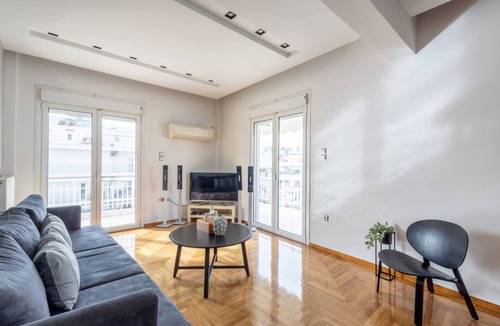 Nea Smirni Apartment | 105 m² Apartment ∙ 2 bedrooms ∙ 6 guests