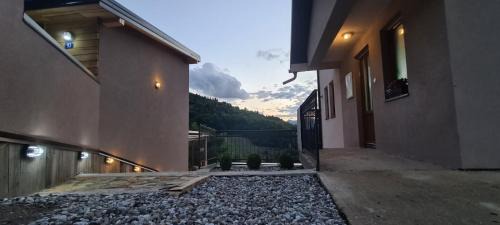 Plav House | 1060 Meet Eat Hike & Tour