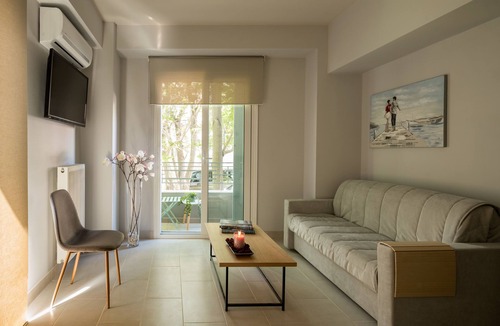 Kinosargous Apartment | 12 Keys Athens Apartments