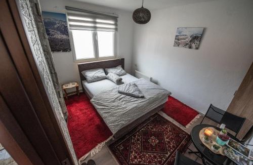 Downtown Apartment | 1971 Apart