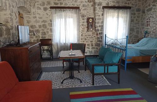 Bjelila House | 19th century stone house on the seashore