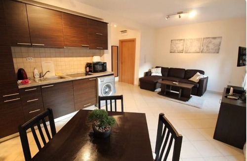 Dobrota Apartment | 1bd apartment in beautiful stone house in Dobrota No. 3