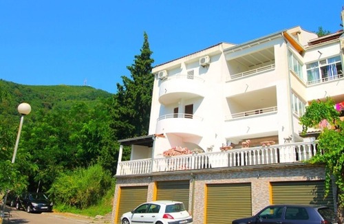 Babin do Apartment | 2 Bdr Seaview Apartment Budva