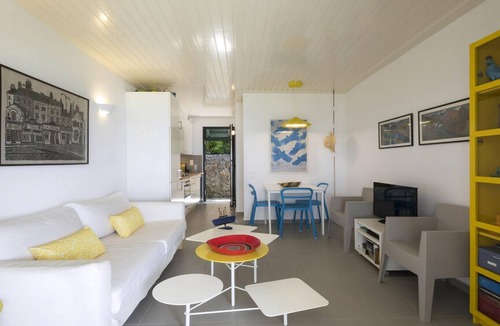 Parelia Villa | 2 bedroom accommodation in Pelekas