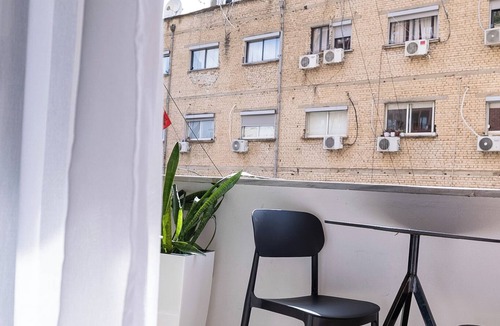 Tirana Apartment | 2-bedroom apartment in amazing Tiranë with AC and comfort