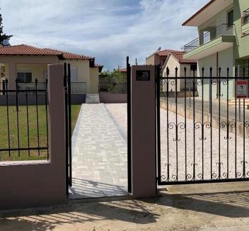 Flogita Villa | 2-Bedroom Luxury Family Home