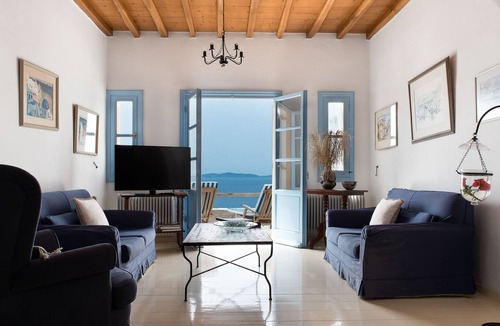 Houlakia Apartment | 2 Bedroom Suite - Kitchen - Amazing Sea View