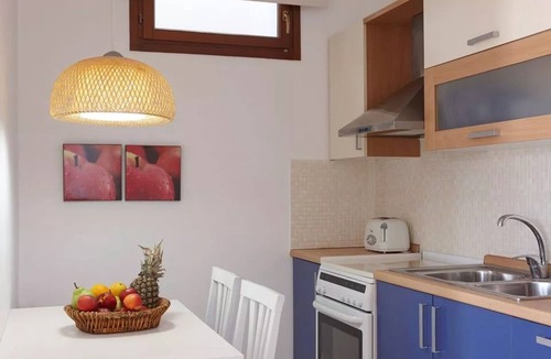 Ieromonachos House | 2 Bedroom Suite Sea View with Jetted Tub