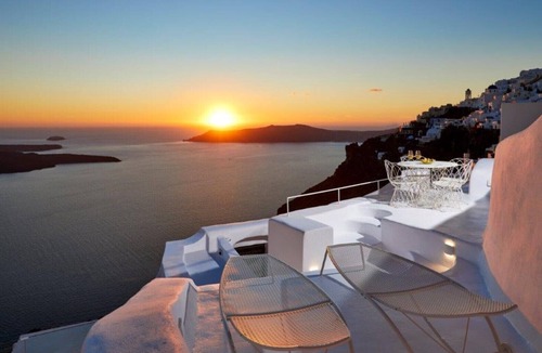 Imerovigli Villa | 2 Bedroom Villa, Volcano View, Outdoor Heated Jacuzzi