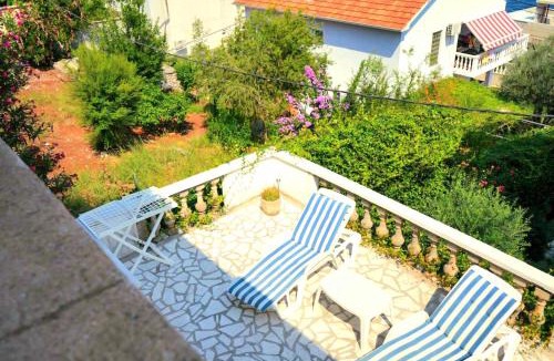 Krasici Apartment | 2 room apartment with a great view and location