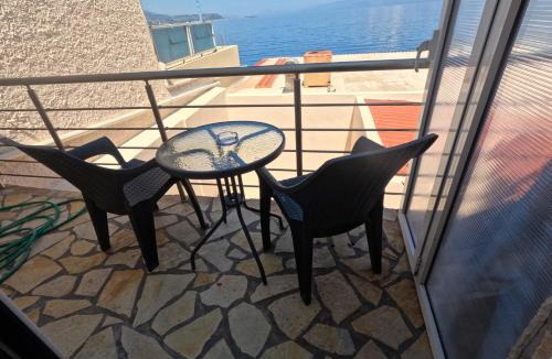 Evrostina Apartment | 2 Seas brand new Apartment 20m from the Sea