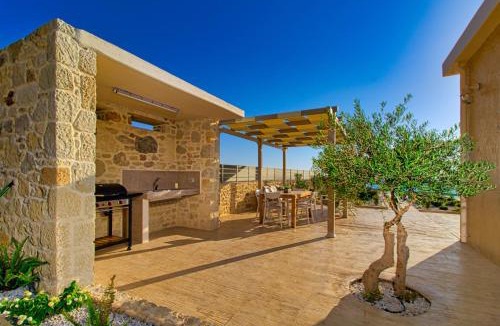 Limeniskos Villa | 2 steps Falasarna beach-Liakos- Homeleader