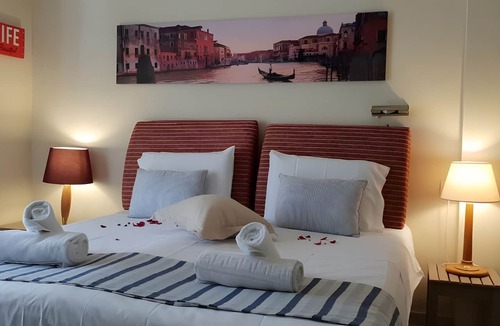 Gouvia House | 2BR Gouvia – Kitchenette 6