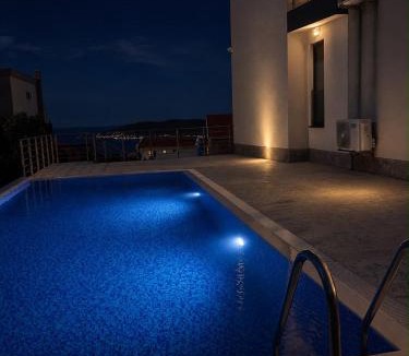 Becici Apartment | 2BR Olive Tree Apartment sea view swimming pool and garage Budva