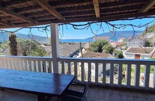 Zelenika House | 3-bedroom house in charming Zelenika with seaview and AC