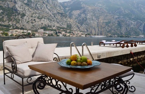 Kotor Villa | 3 Bedroom House on Sea