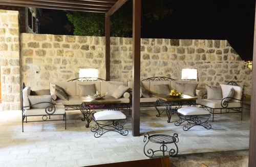 Kotor Villa | 3 Bedroom House on Sea