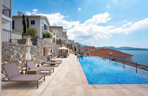 Radovici Apartment | 3 Bedroom Penthouse with Pool, Terrace and Sea View in Luštica Bay