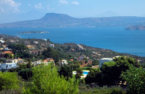 Pitharion Villa | 3-bedroom Villa Afroditi