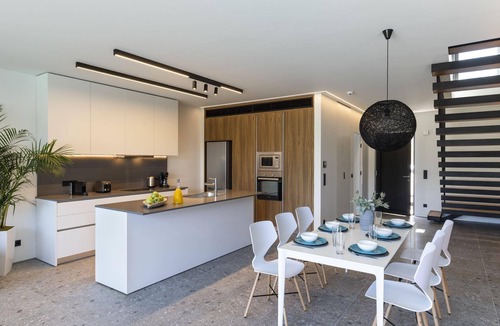 Ixia Villa | 3 Bedroom Villa with Heated Private Pool