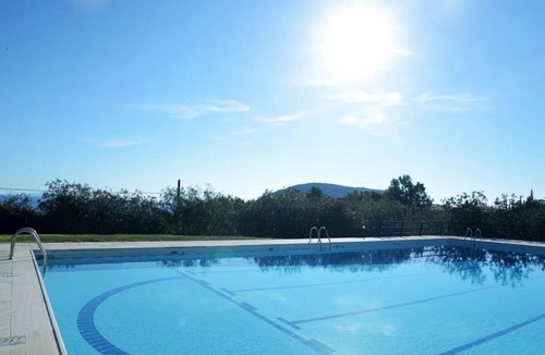 Anavyssos Villa | 3 bedrooms (shared pool with 1 house)