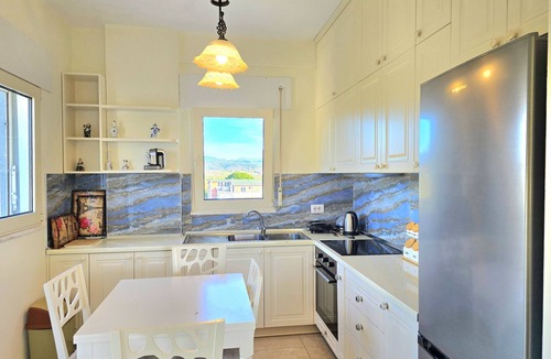 Ishem Apartment | 3 BR Perla Modern Penthouse 271