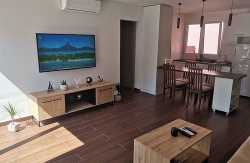 Babin do Apartment | 3 Min Walk to Beach Spacious 3BR Flat with Balcony Parking