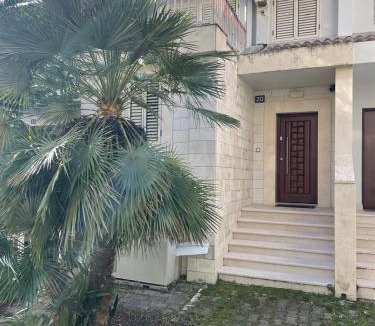 Centar House | 3 room attached home
