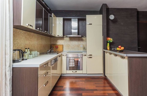 Dobrota Apartment | 3BR Apartment with Free Pool and Parking Dobrota