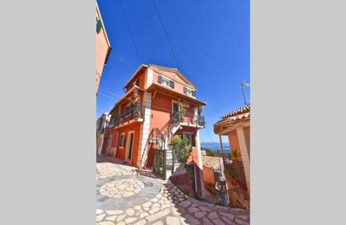 Chlomos Apartment | 3BR Traditional House with Amazing View