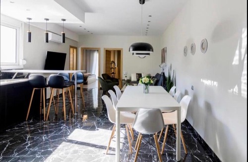 Omonia Apartment | 4 bedroom penthouse in center of Athens