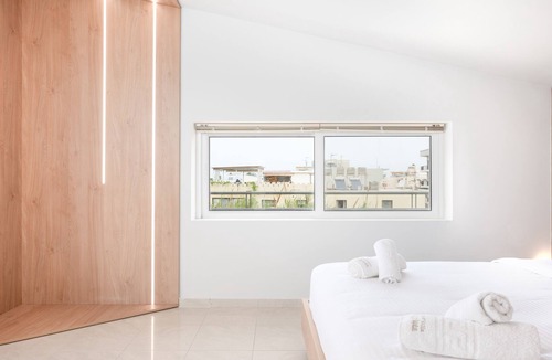 Nea Chora Villa | 4-bedroom Villa Chania Near Downtown by Delfus