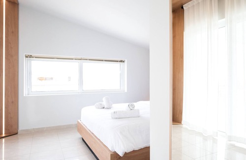 Nea Chora Villa | 4-bedroom Villa Chania Near Downtown by Delfus