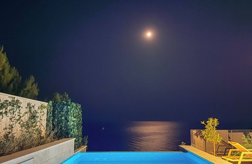 Budva Villa | 4-bedroom Villa in Budva w/Private Pool & Sauna